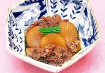  大根と牛すじ肉の煮物