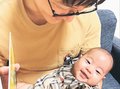 ＜すくすくとやま＞男性の育休編（上）<br />子と一緒にパパも成長　悩みも楽しみも存分に