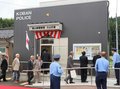 防犯拠点、完成祝う　富山南署大山交番、改修工事が完了