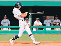 富山商、投打圧倒　秋季県高校野球決勝