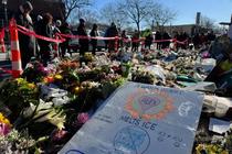 発砲の連邦捜査官２人休職処分