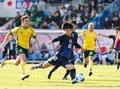 日本大勝発進、豪に８―０