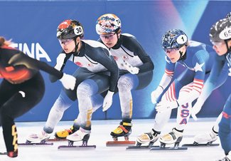 女子３０００リレー悔しい６位　冬季五輪ショートトラック
