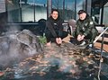 露天風呂に水餃子！？　黒部で特産化へ温浴施設とコラボ、かたどったヒバ２２日から浮かべる