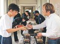 ワンコイン弁当好評　富山東高で毎週水曜販売、地元弁当店が協力