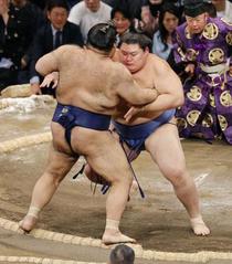 大の里白星、豊昇龍は敗れる