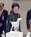 久子さま寄贈、犬の置物展