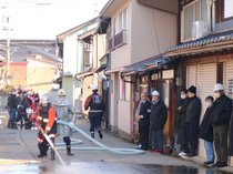 大火の教訓忘れず　南砺・福光で地元消防団が火伏訓練